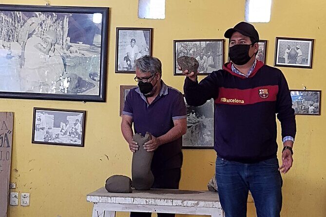 Tour Monte Albán "clasico" - Black clay ceramics in San Bartolo Coyotepec: the hour you shouldn’t skip