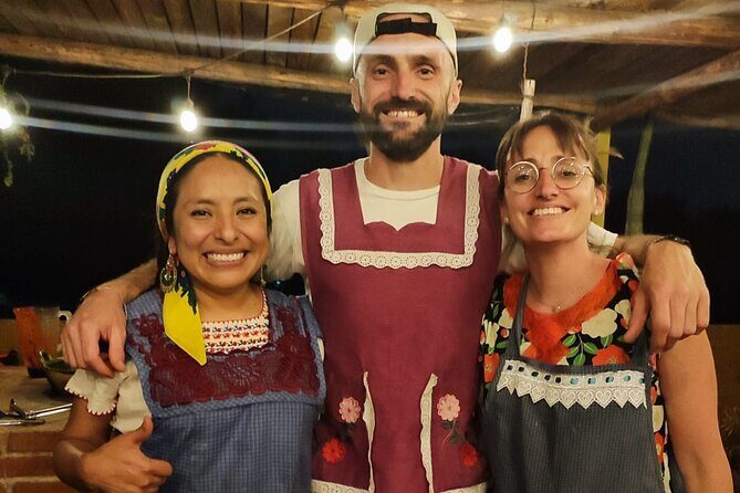 Traditional Oaxaqueña Cooking with Grandma's Recipes - A family-style Oaxaca dinner lesson, not a showroom class
