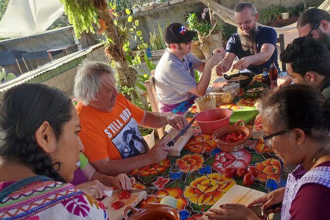 Traditional Oaxaqueña Cooking with Grandma's Recipes - The pan y chocolate start: why it matters in Oaxaca